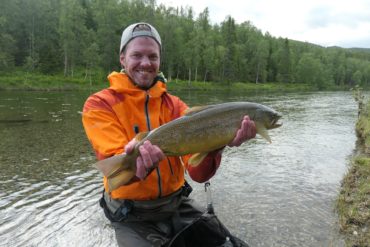 Grov fisk fra hemmeligstrekket i Nydelijohka? // Foto: EtterØrret