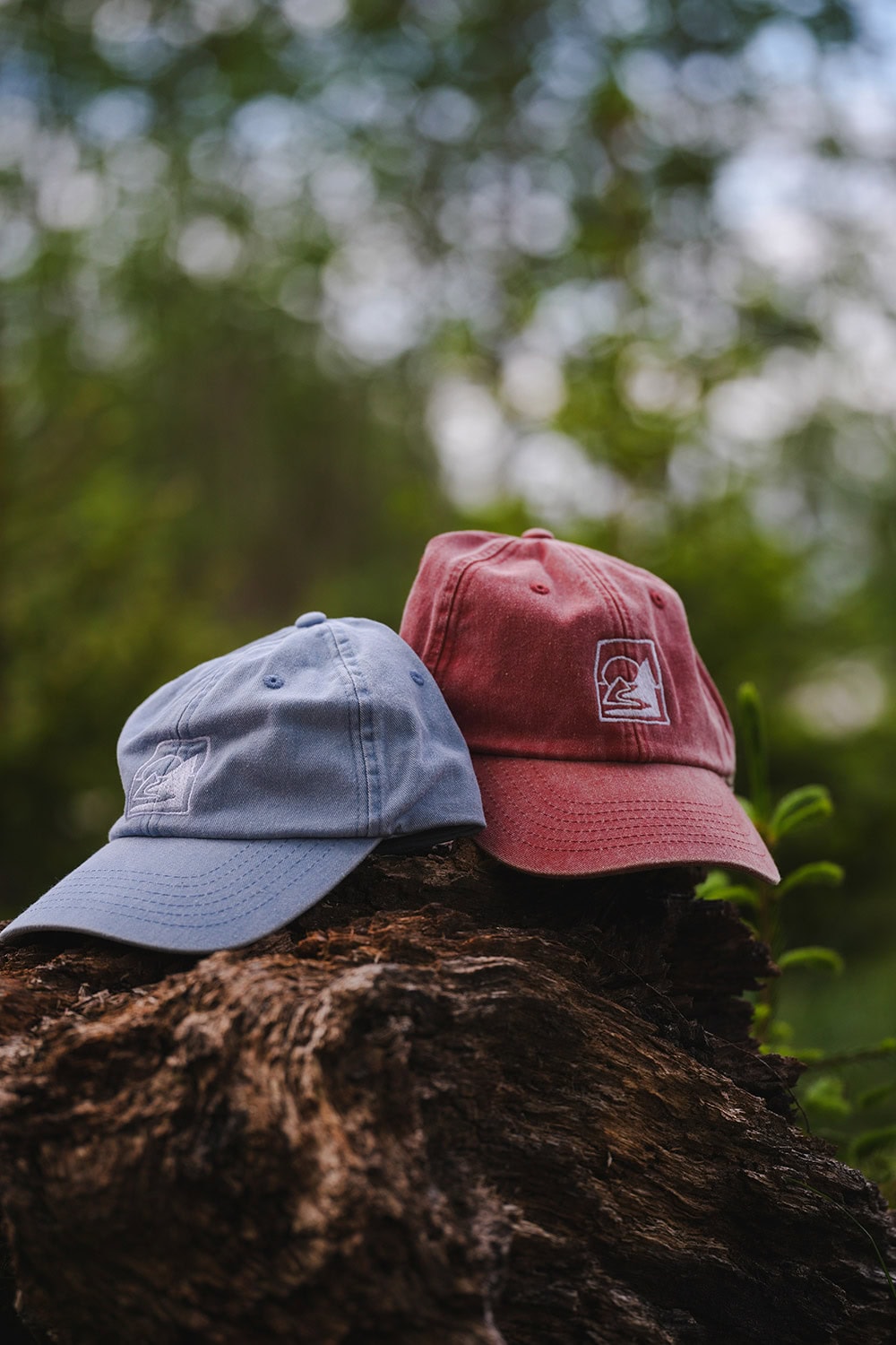 «The night. The stars. The river.» – caps